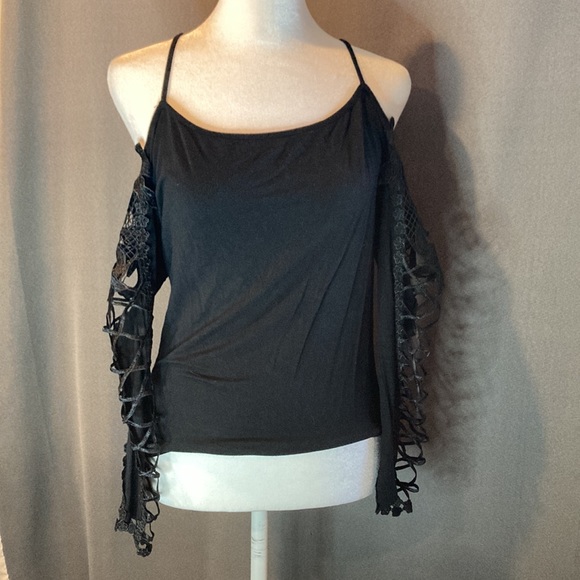 WOMENS SZ XL BLACK LIAM KIM OFF THE SHOULDER FLORAL PEEK A BOO LONG SLEEVE - Picture 5 of 8